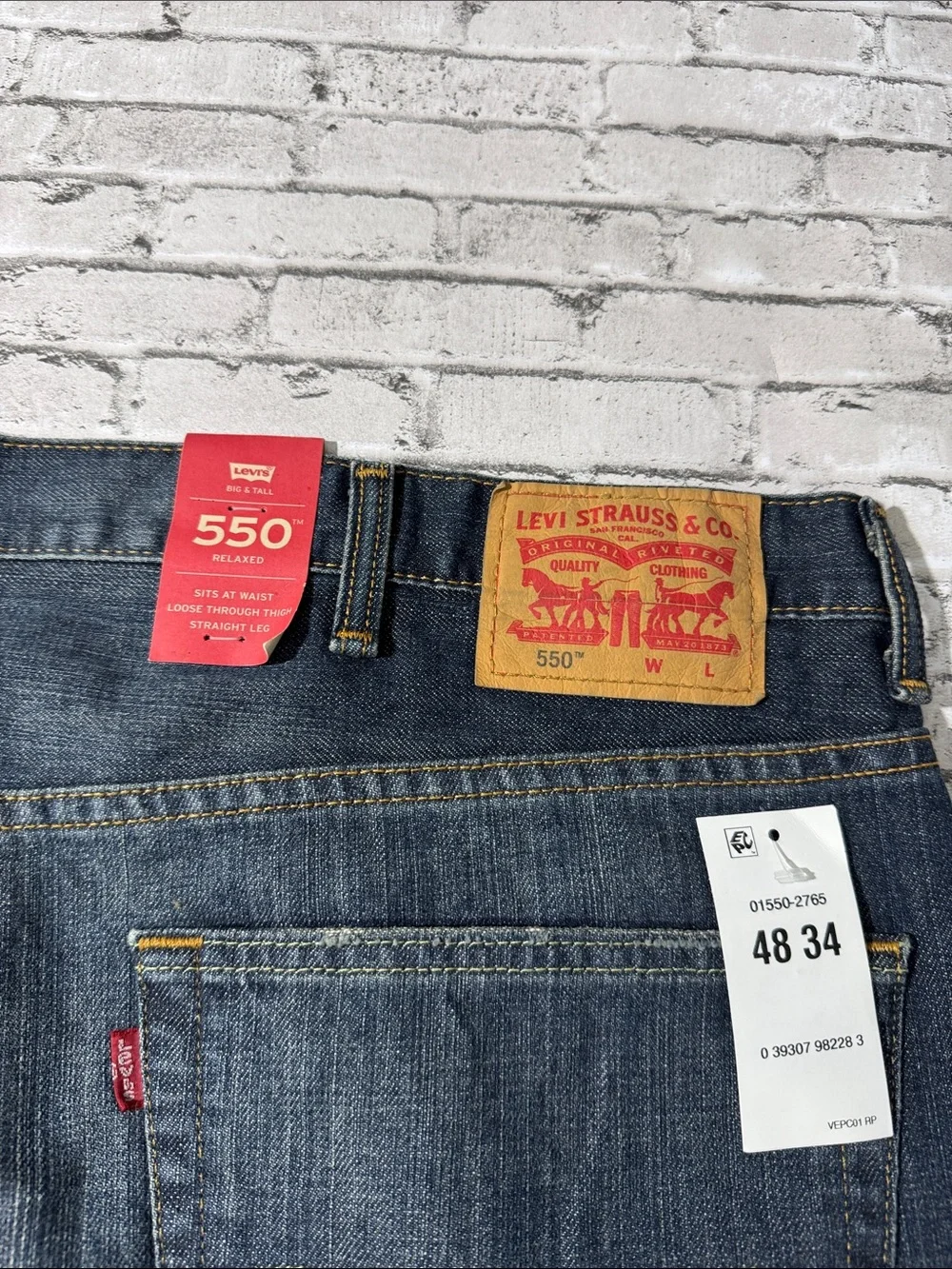 NEW Levi’s mens 38x34 relaxed fit 550 loose denim blue jeans NWT $70